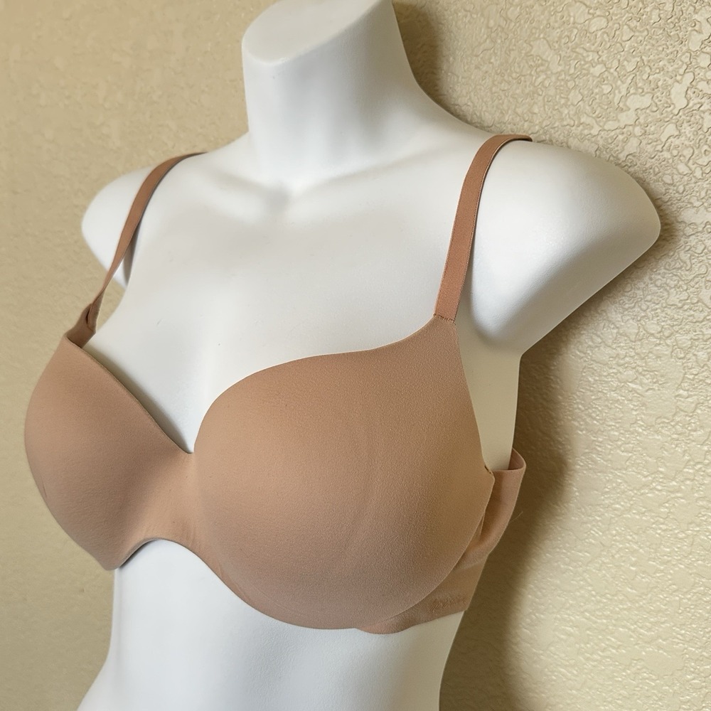 Incredible By Victoria Secret Women Bra 34D Beige Seamless Convertible